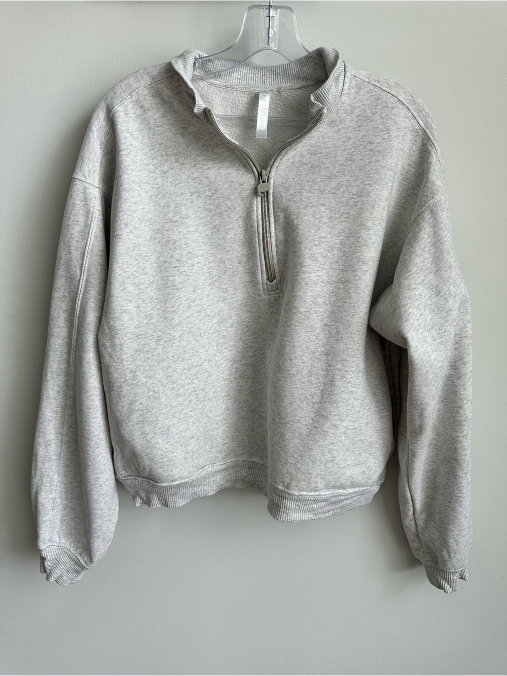 Fabletics Half Zip Crewneck Sweatshirt Heather Grey Size M Cozy Athleisure